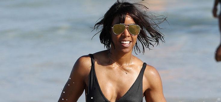 Kelly Rowland Swimsuit 3