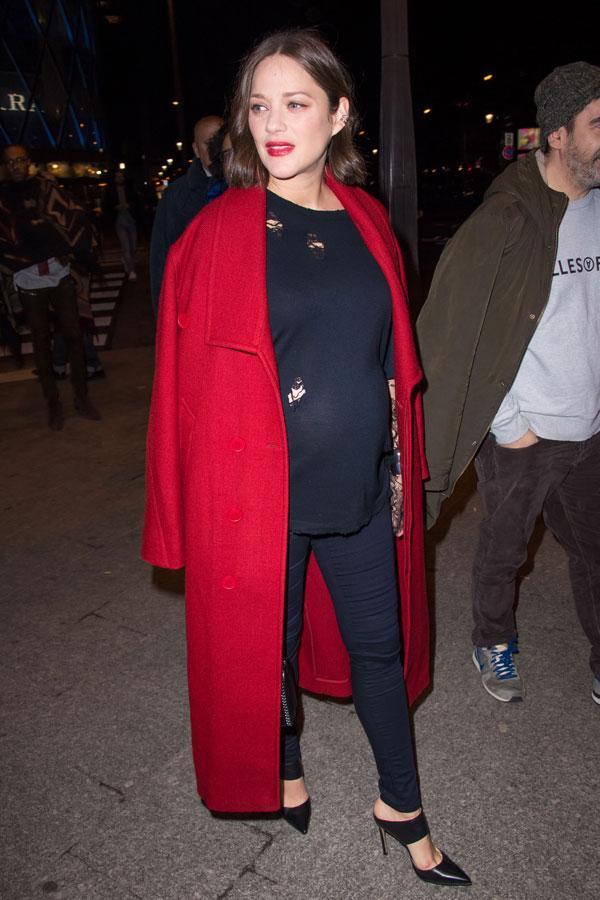 Marion cotillard baby bump rock n roll premiere 01