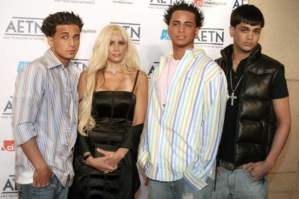 What It Was Really Like Growing Up Gotti, as Told by Victoria