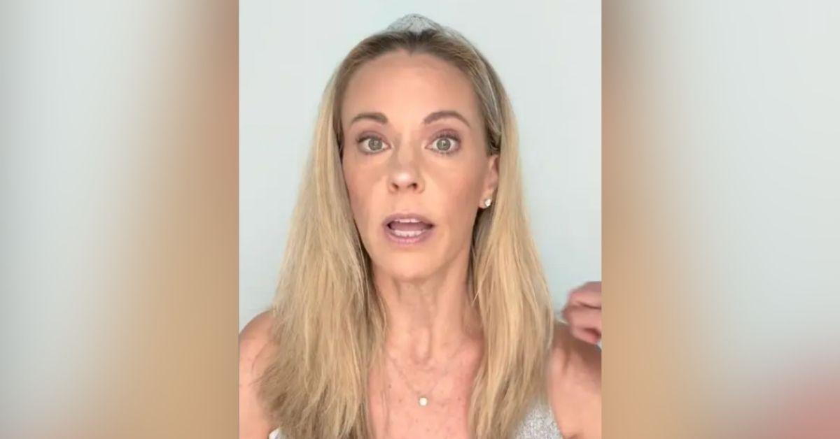 image of Kate Gosselin promised to go live from the hospital to update her followers on her health. 