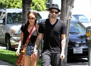 2010__08__Nicole_Joel_Aug2_84 300×218.jpg