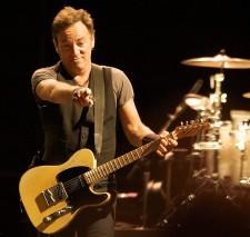 2009__11__brucespringsteen 225&#215;213.jpg