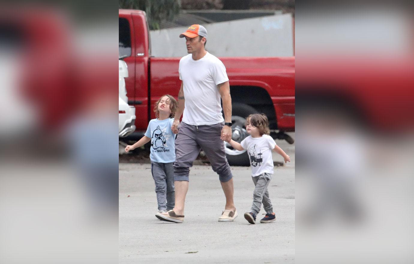 Brian Austin Green Sons Noah Bodhi Photos 02