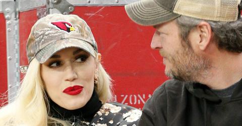 gwen stefani blake shelton dating pregnant