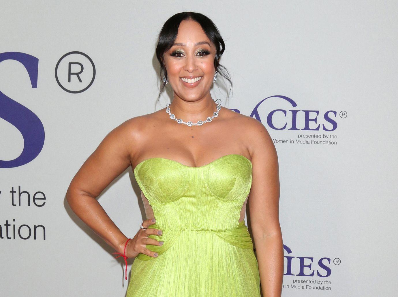 tamera mowry twin tia doesnt want dating advice cory hardrict divorce