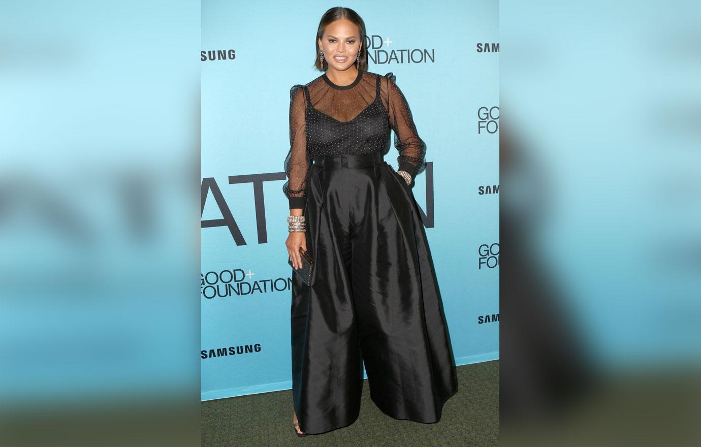 Chrissy teigen clapback troll asked pregnant again 2