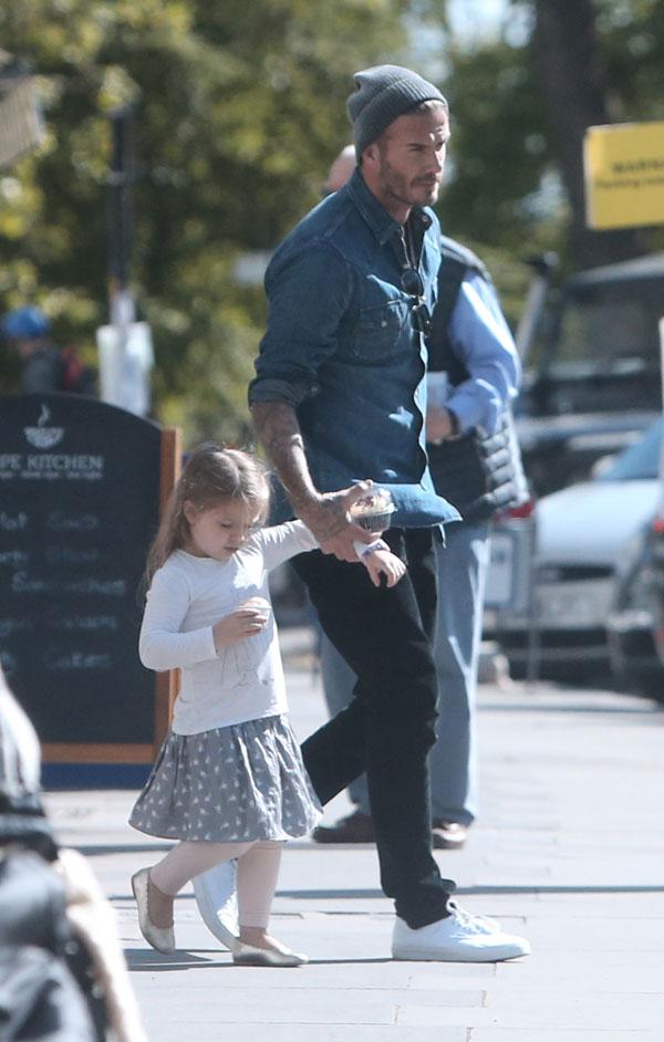 Harper beckham fashion style outfits victoria david splash 02