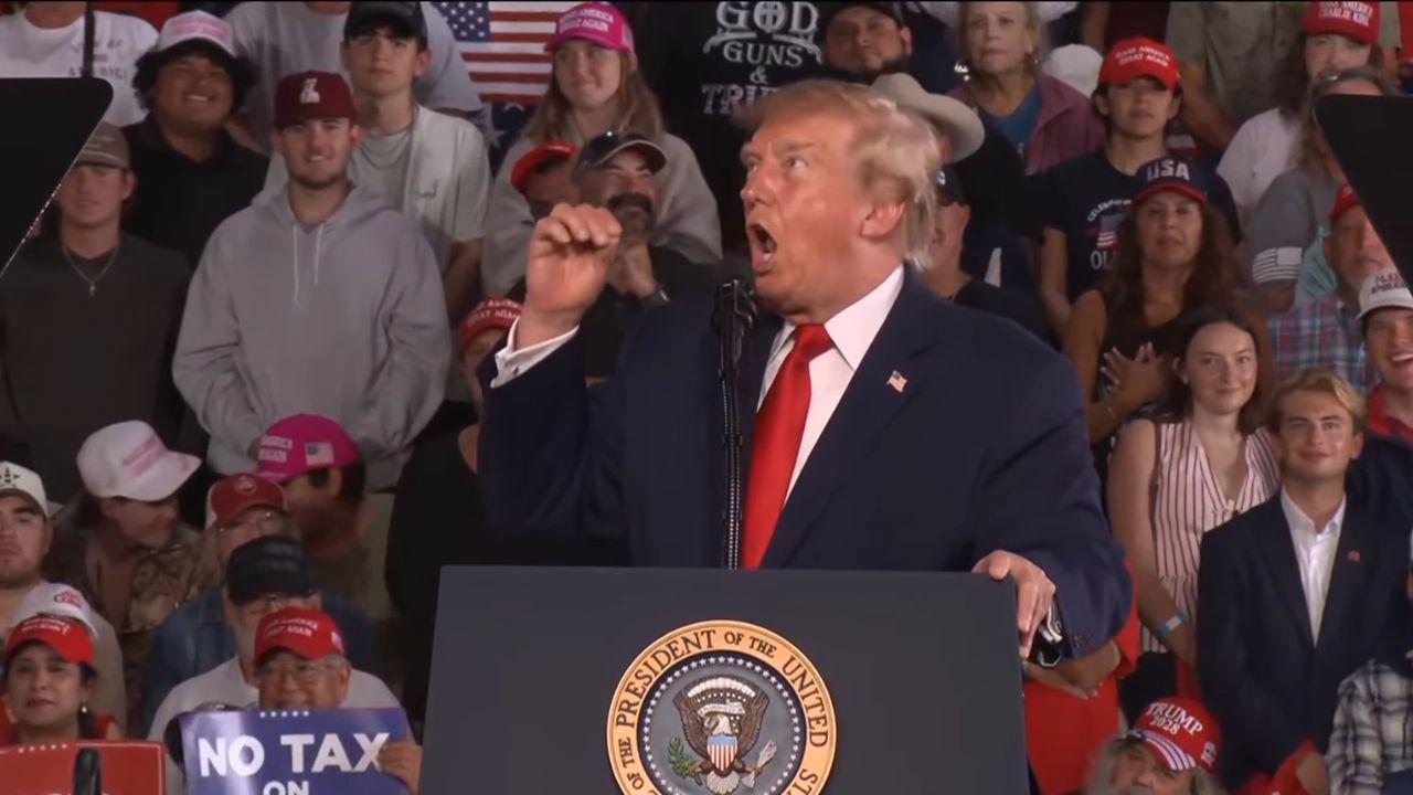 Image of Trump making gesture