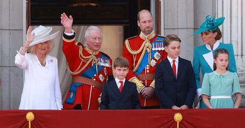 photo of the royal family.