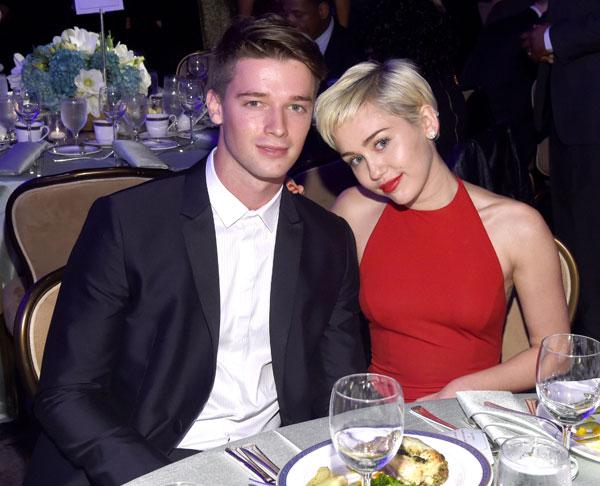 miley cyrus texting patrick swarzenegger liam hemsworth furious