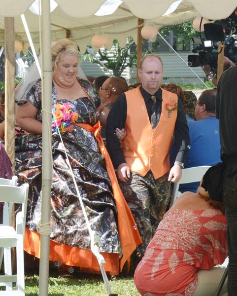 Ok_050613_news_mama june shannon wedding 9_0_ _1.jpg