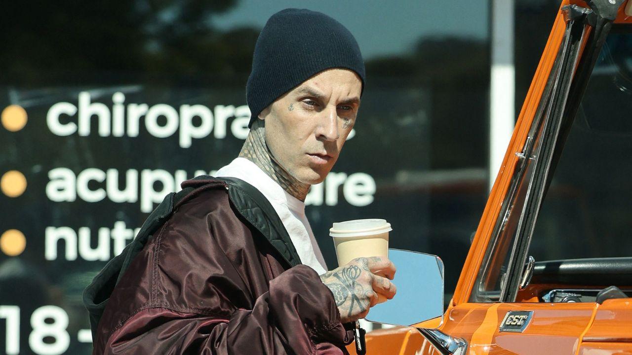 Image of Travis Barker recounted his near-fatal plane crash.