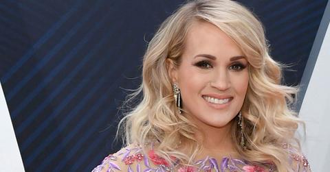 Carrie underwood iheart country post pic