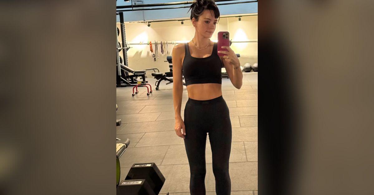 lily allen flaunts toned abs sultry gym selfie cozying up new man photo