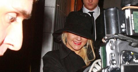 2011__10__Christina Aguilera Oct6 01.jpg