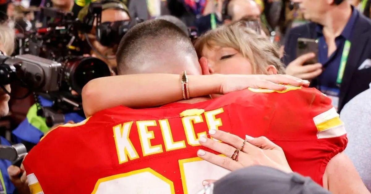 Photo of Travis Kelce and Taylor Swift