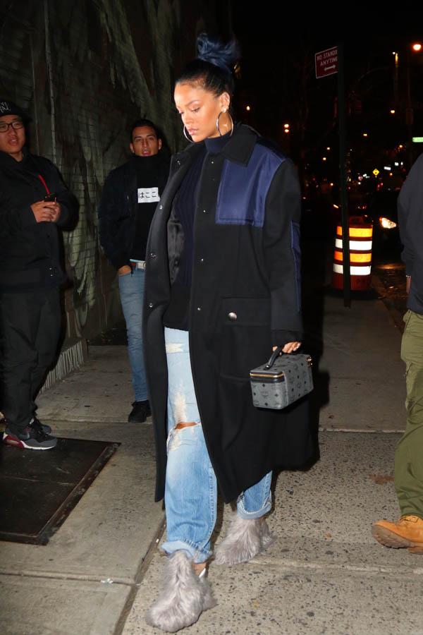 Rihanna heads out for a late night tattoo at Bang Bang before flying out of NYC for the Thanksgiving holiday