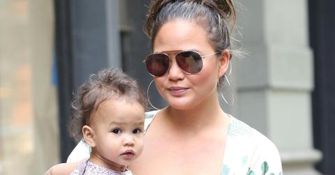 Chrissy teigen john legend luna nyc pics feature
