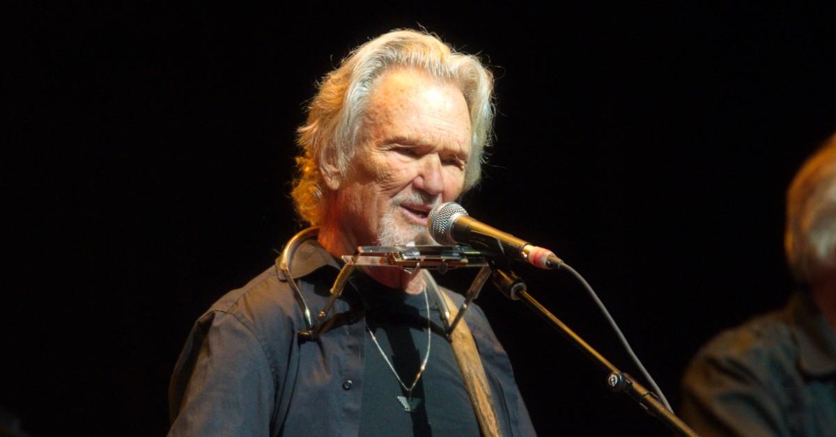 What Is Kris Kristofferson Up To? The Singer Lives A Private Life With ...