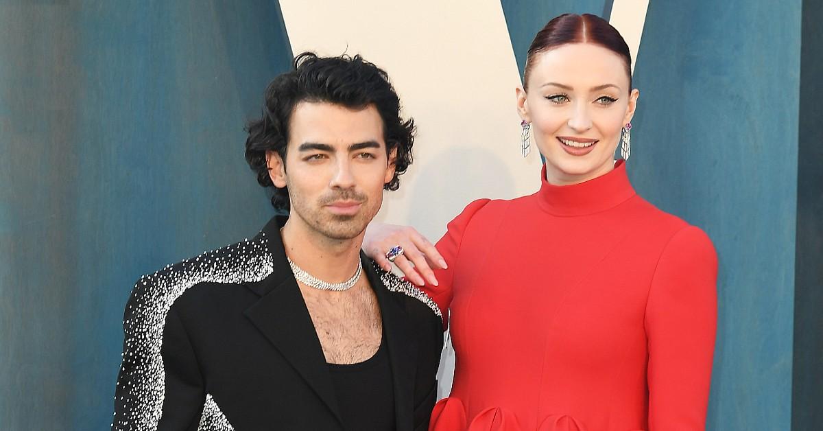 Sophie Turner Shows Off Baby Bump In Black Gown With Joe Jonas At Met –  Hollywood Life