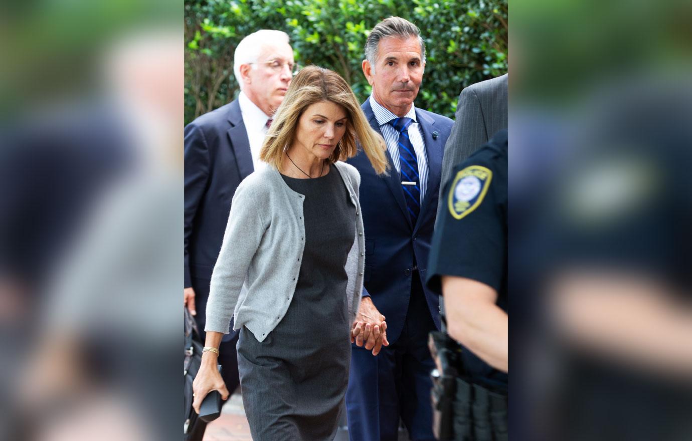 felicity huffman is shocked lori loughlin is being embraced by hollywood following college admissions scandal