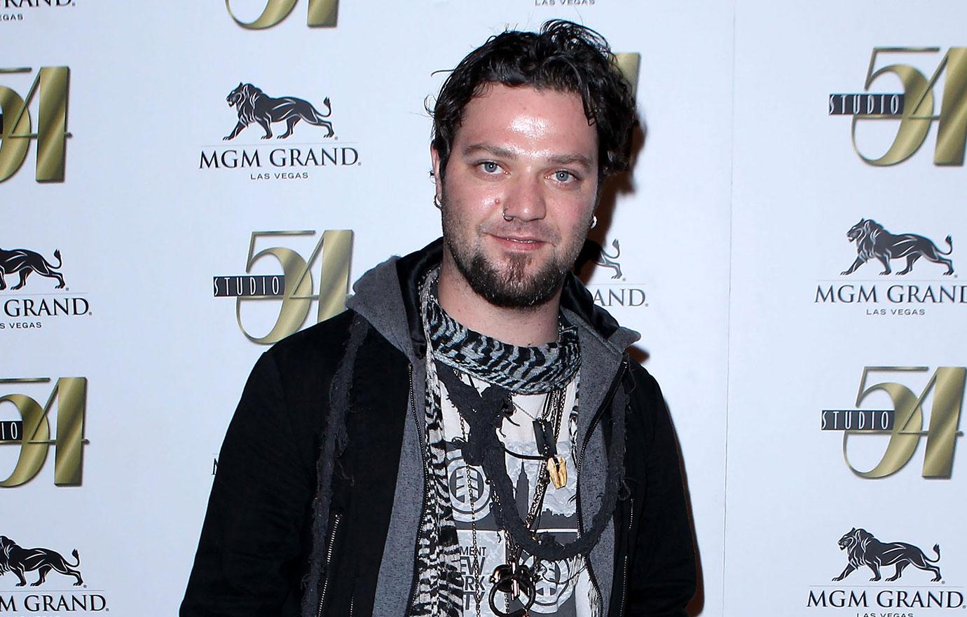 bam margera breaks bones in skateboarding incident but refuses pain meds