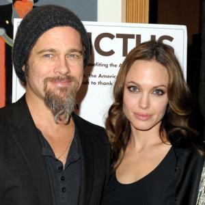 2010__04__Brad_Pitt_Angelina_Jolie_April23newsne 300&#215;300.jpg