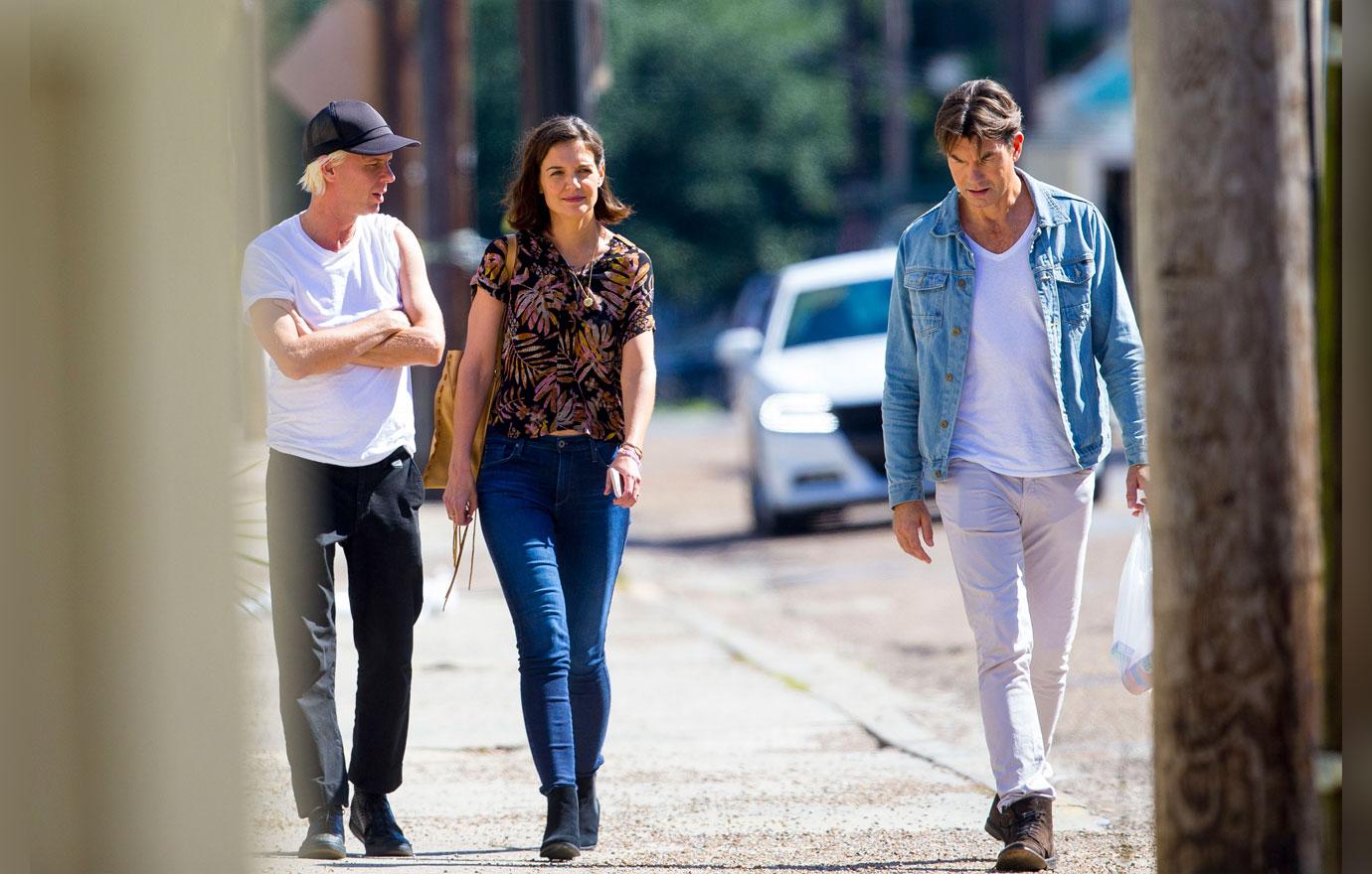 EXCLUSIVE: Katie Holmes wears a diamond engagement ring as she steps out for a coffee, but it seems she’s not engaged to long time boyfriend Jamie Foxx.