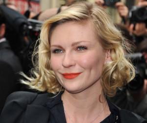 2011__01__chanel_jan25_23a 300×297.jpg