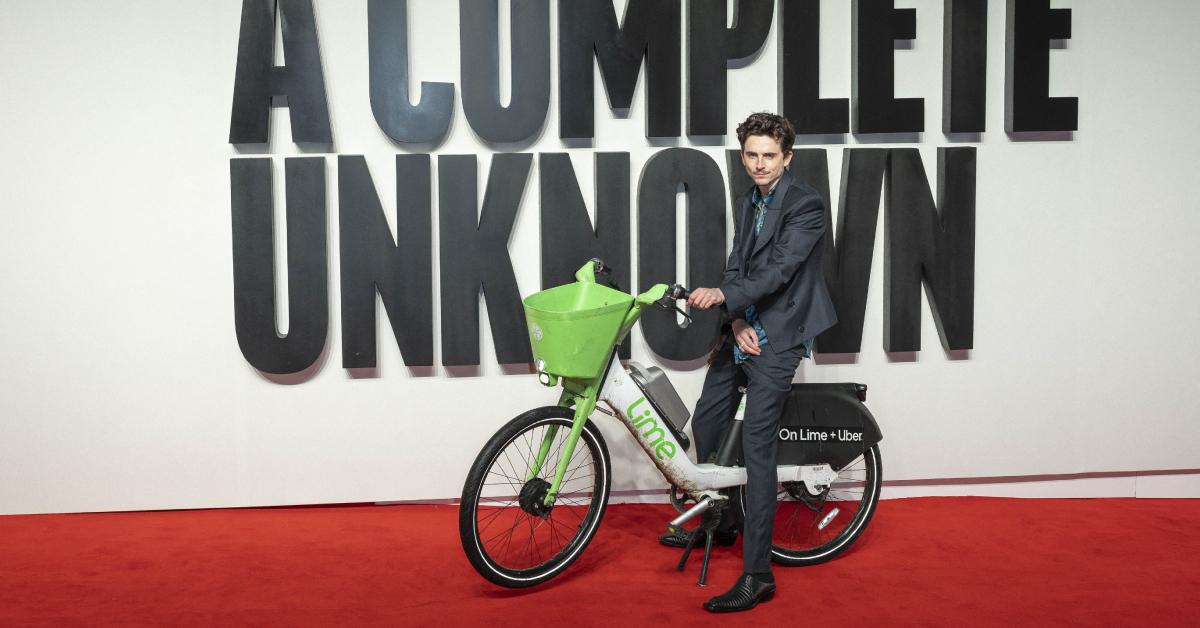 timothee chalamet fined parking bike london premiere complete unknown