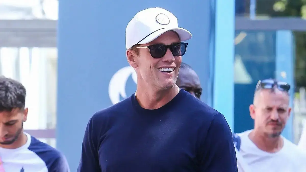 Image of Tom Brady continued playing for the Tampa Bay Buccaneers while dealing with the major changes in his personal life.