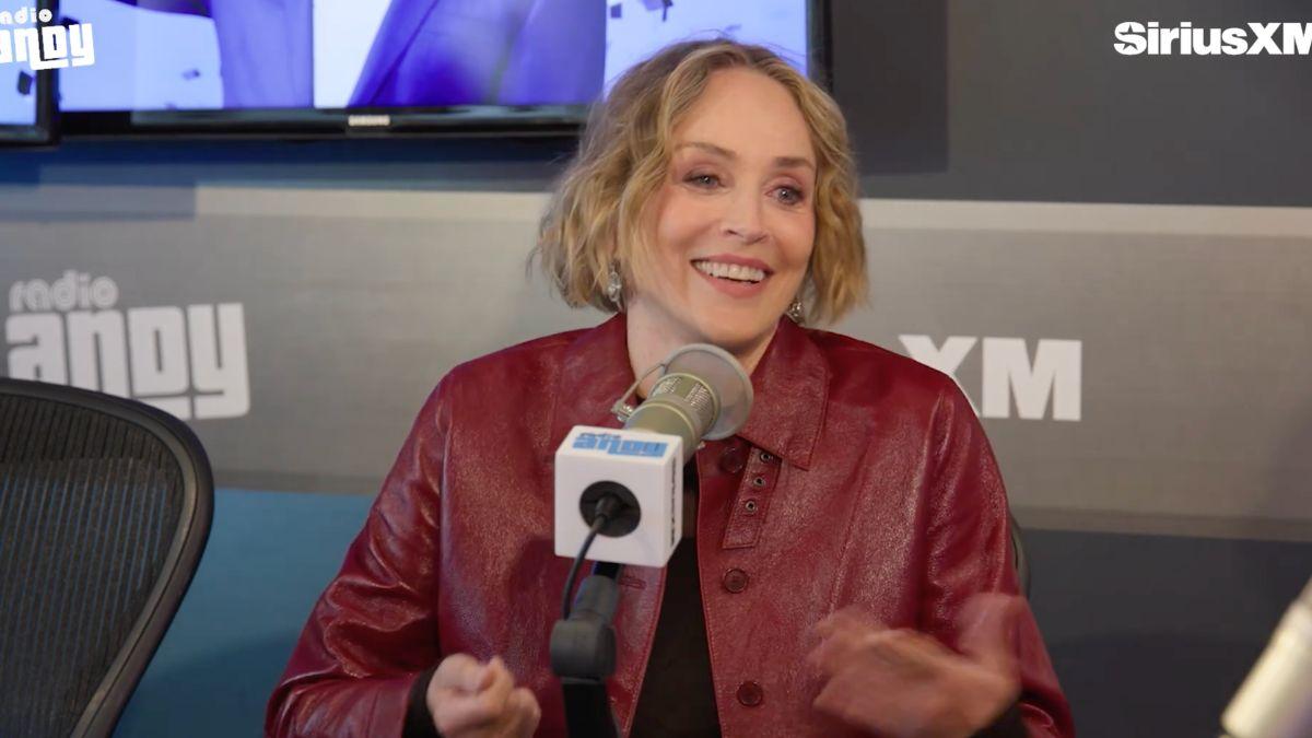 Image of Sharon Stone thinks Robert De Niro is a great kisser.