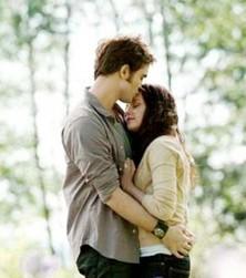 2010__05__Robert_Pattinson_Kristen_Stewart_Eclipse_May17news 222×300.jpg