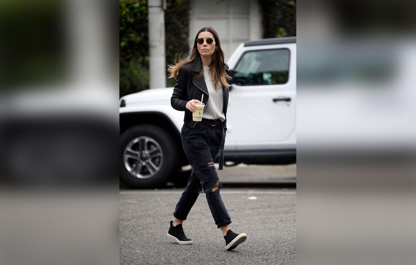 Jessica Biel In Black Jeans Running Errands