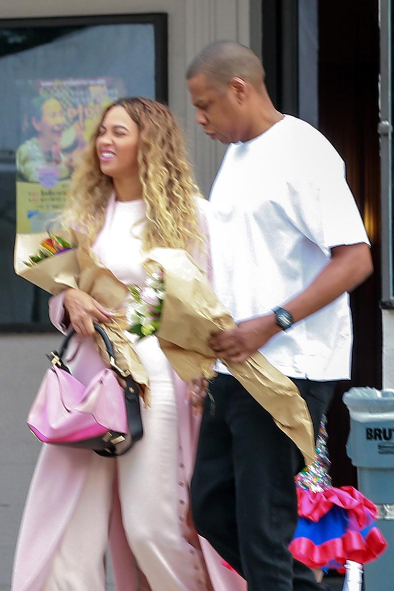 *EXCLUSIVE* Beyonce and Jay Z spend some take their daughter Blue to Ballet