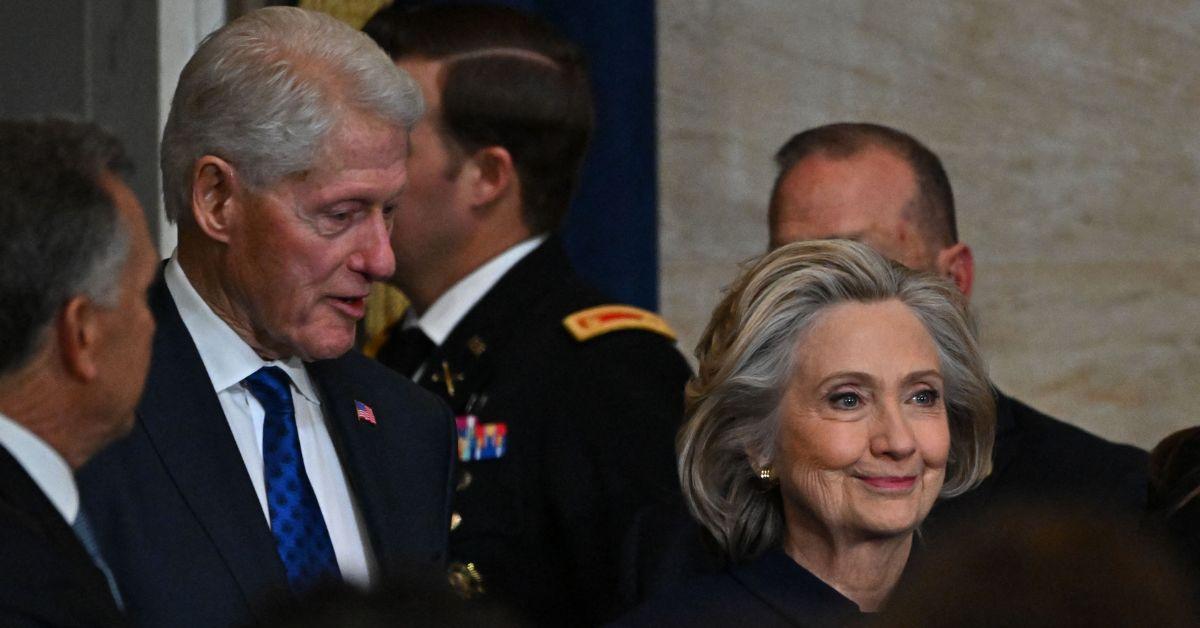 photo of Bill Clinton changed his diet to vegan in 2010