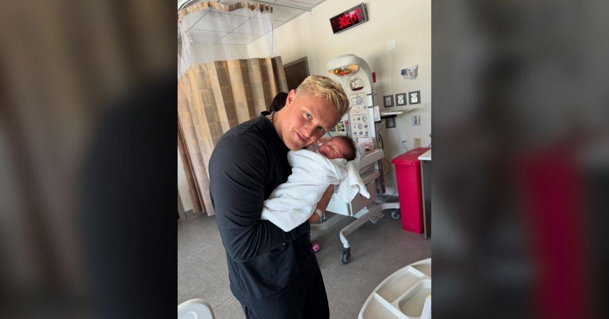 mormon wives zac affeck cradles newborn daughter photos one week after birth
