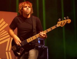 2011__07__Coheed_and_Cambria_Mic_Todd_July11newsne 300×232.jpg