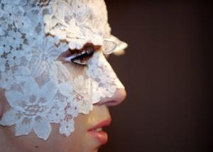 2010__12__gaga_dec10_34 300×214.jpg