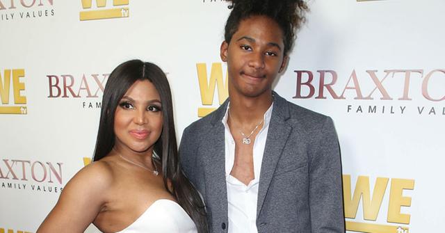 Toni Braxton Showers Her Son With Kisses On The Red Carpet