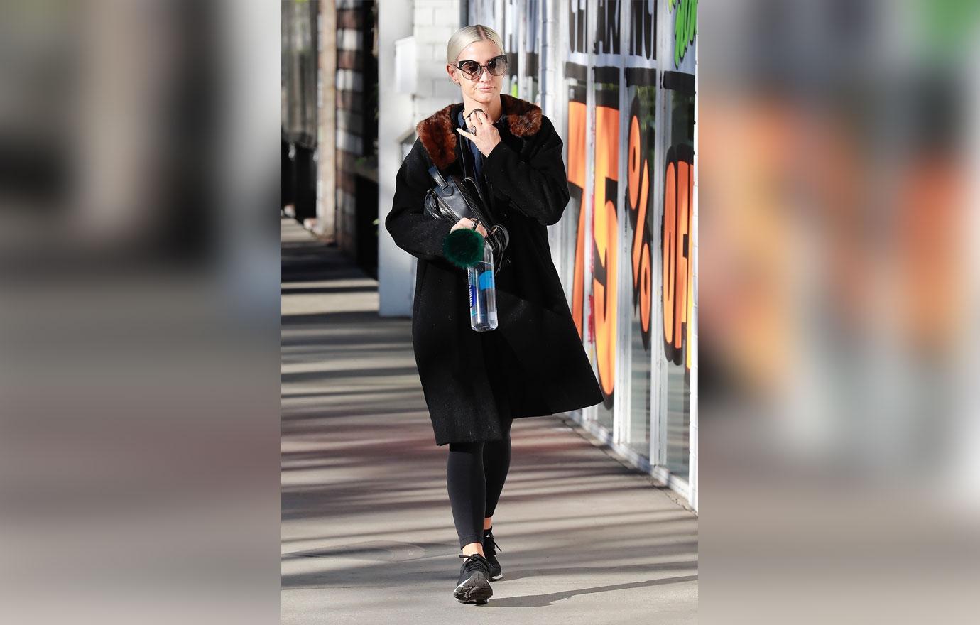 Ashlee Simpson gets back to her gym routine