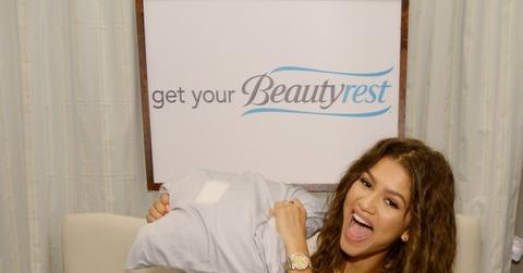 Simmons Beautyrest at EXTRA’s “WEEKEND OF | LOUNGE”