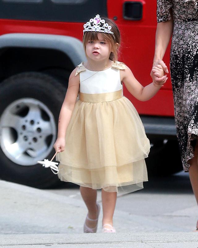 Jenna Dewan Takes Her Daughter To The Farmer&#8217;s Market In Studio City