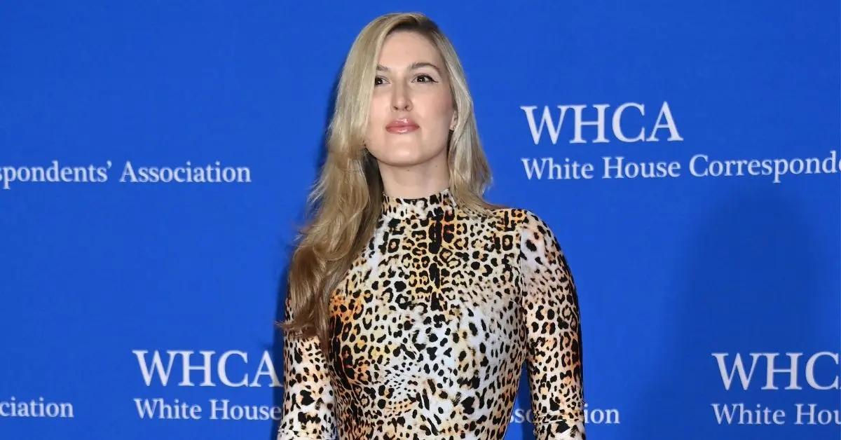 Photo of The journalist's memoir claimed she talked to Robert F. Kennedy about having a baby together.