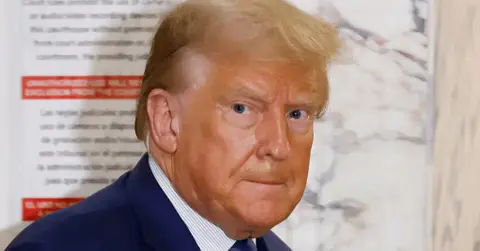 donald trump caught awkwardly waving nobody wisconsin crowd size