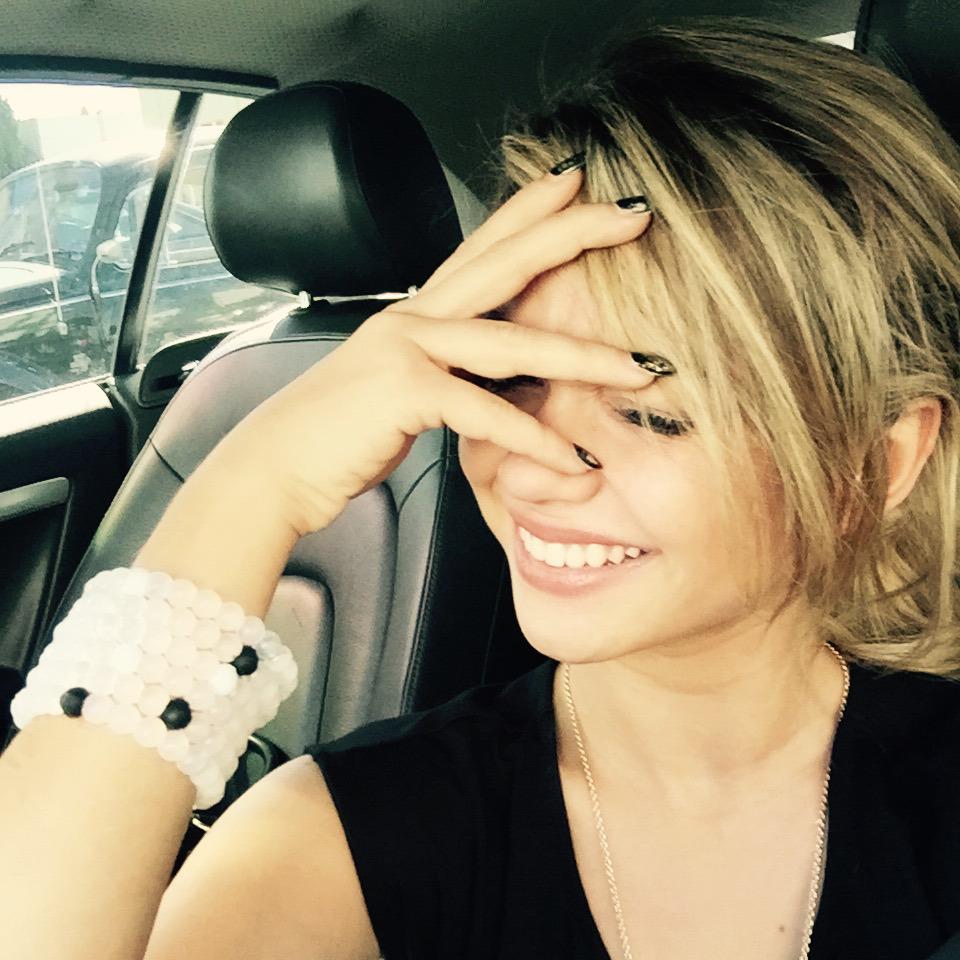 Lokai Sarah Hyland