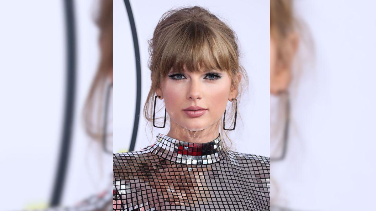 Image of Jonathan Anderson said 'it was a joy' collaborating with Taylor Swift for her wedding look.