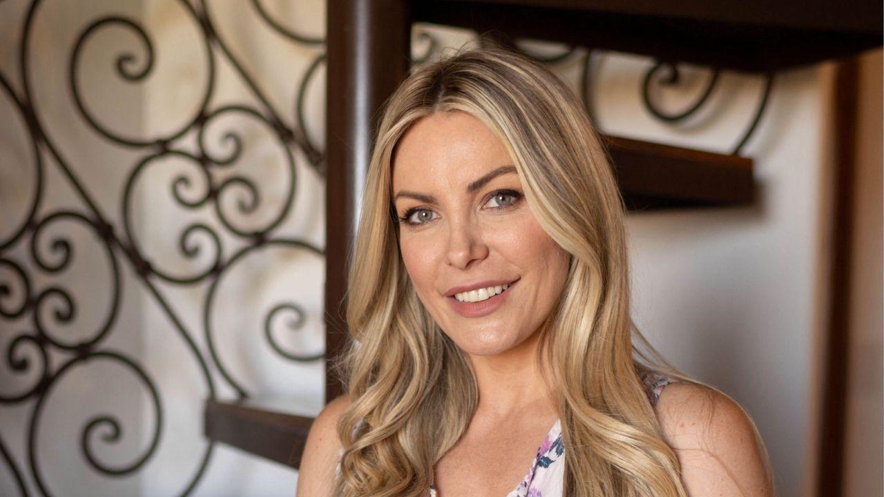 image of Crystal Harris described an alleged moment of incest between twins Kristina and Karissa Shannon.