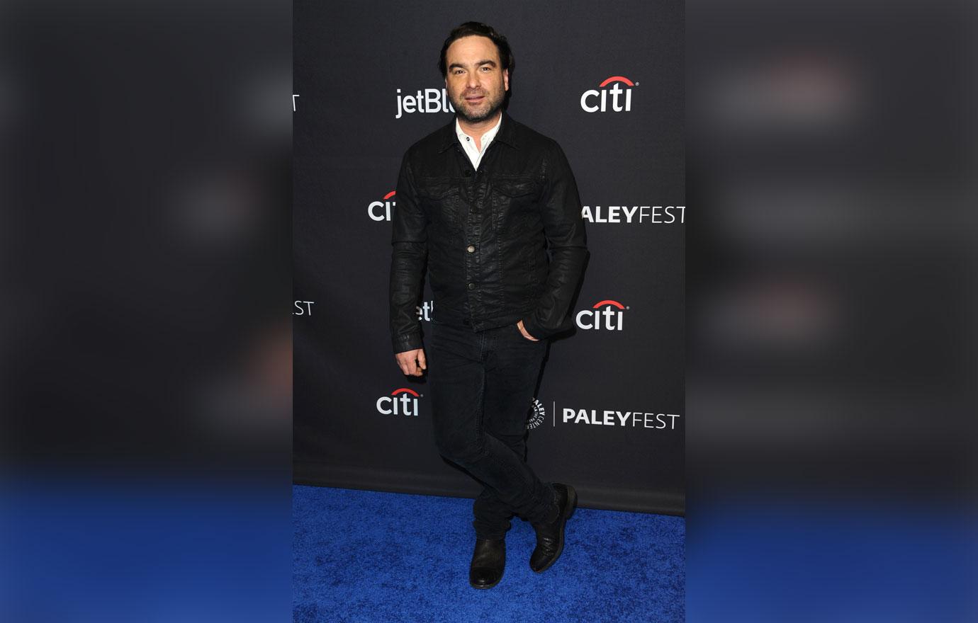 johnny galecki girlfriend pregnant