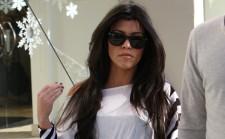 2010__01__Kourtney kardashian news jan14 225×139.jpg